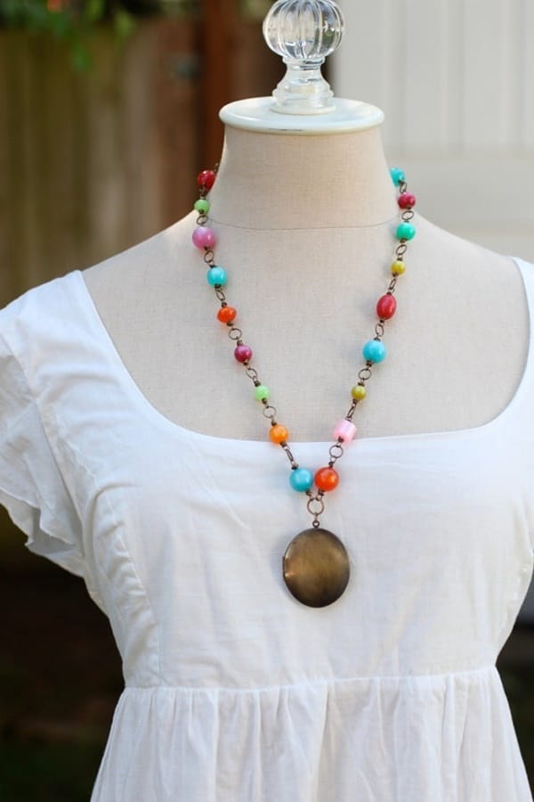 Try Out Some Handmade Jewelry Designs This Season 