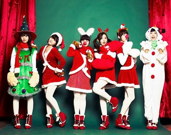 hot christmas outfits