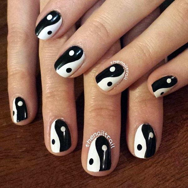 Black and White Nails Designs (3)