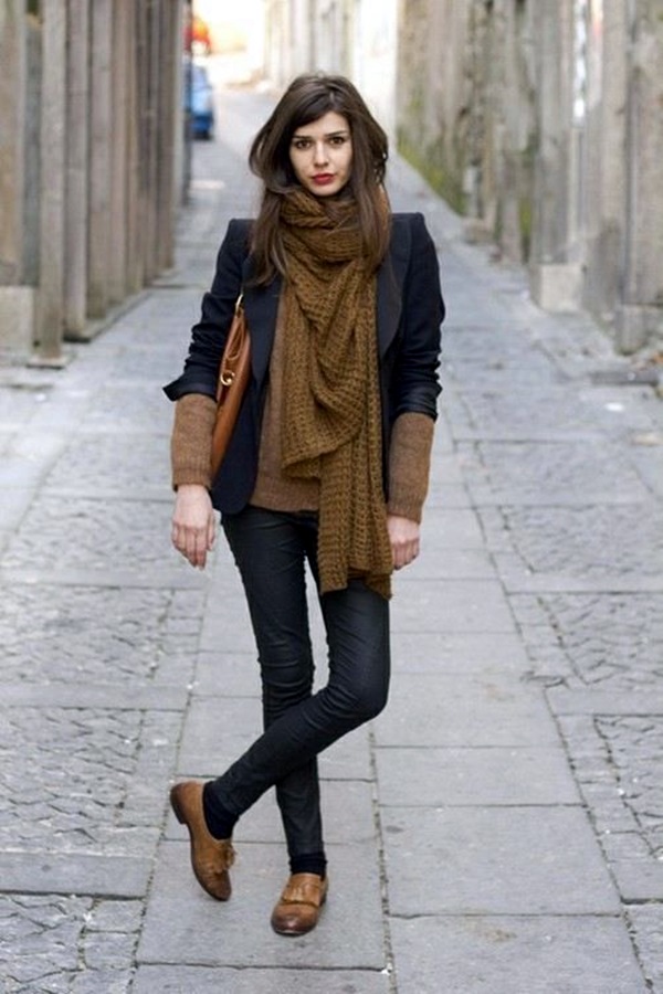 Scarf Outfit Ideas to try this Winter (8)