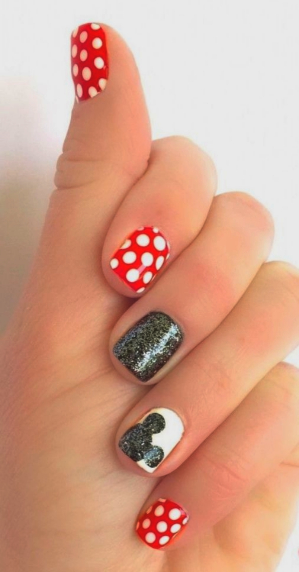 Cute Valentine Nail Art Designs00005