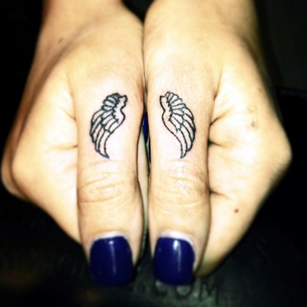 Finger Tattoo Ideas and Designs (2)