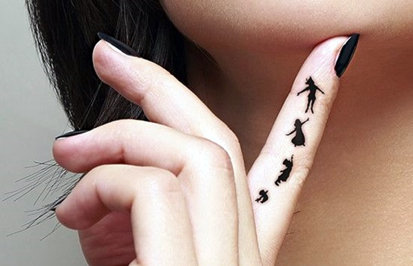 Finger Tattoo Ideas and Designs (3)