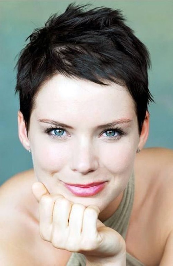 Pixie Haircuts Styles for Women (14)