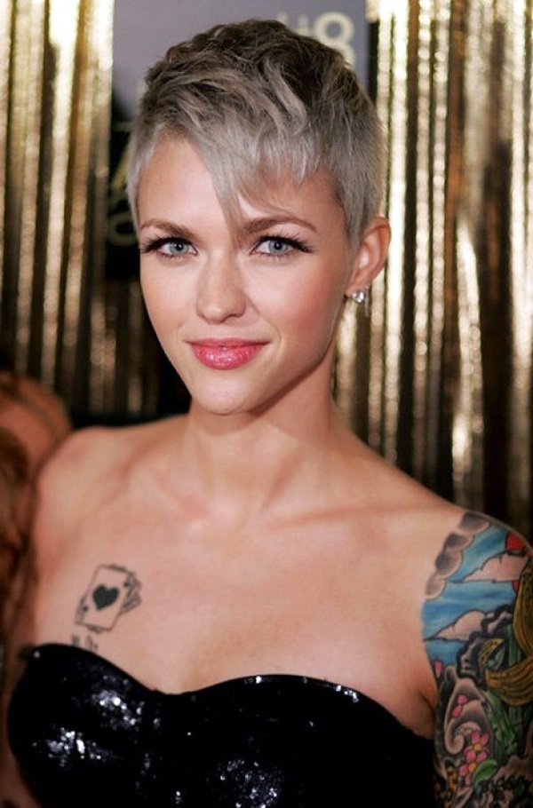 Medium and Short Hairstyles for Thin Hair (21)