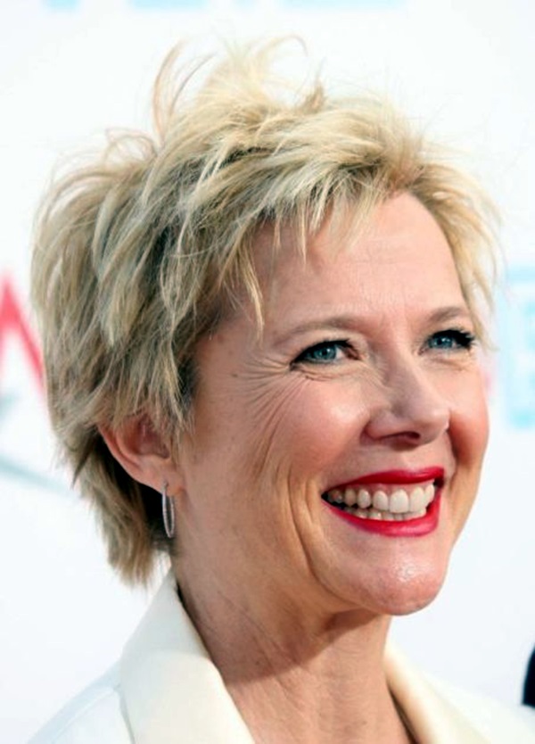 Short Hairstyles for Older Women (1)