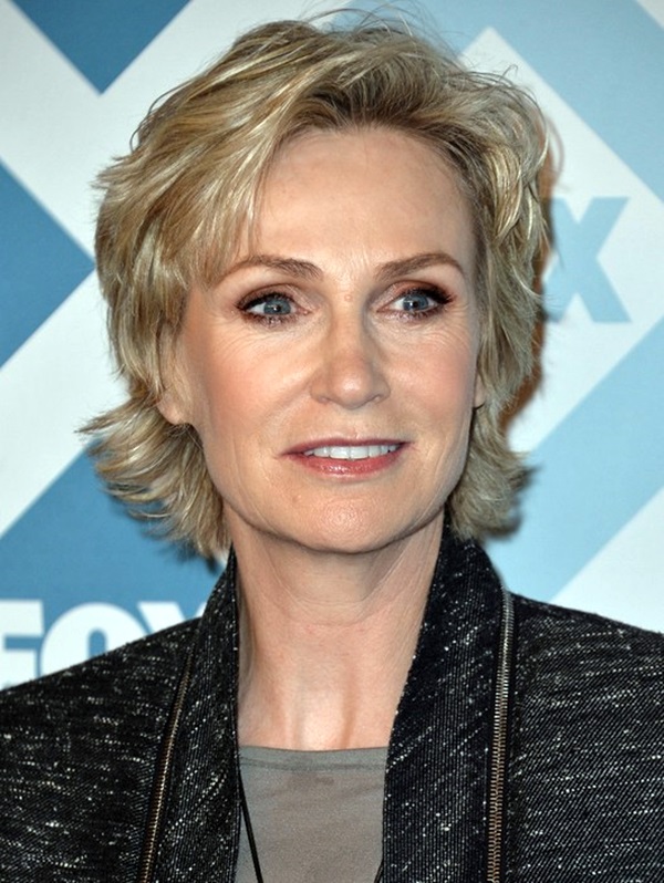 45 Short Hairstyles for Older Women Over 50