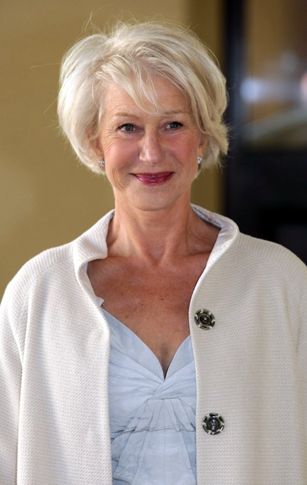 Short Hairstyles for Older Women (15)