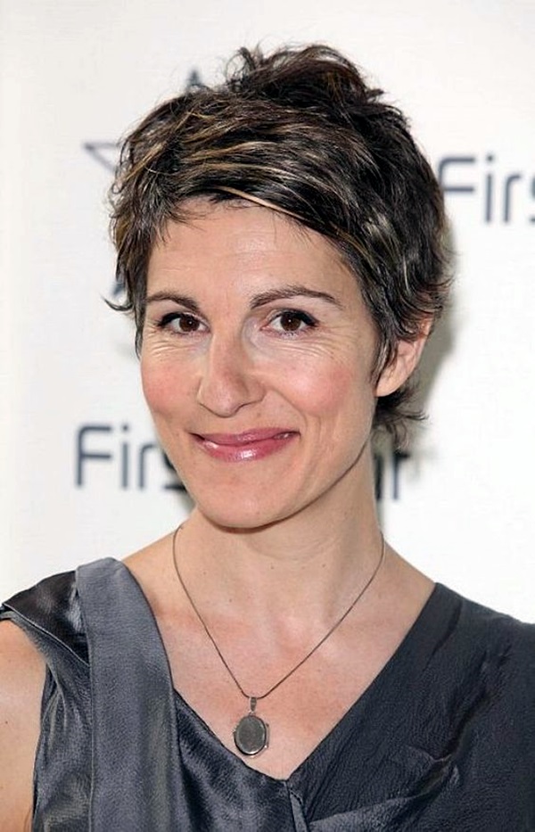 Short Hairstyles for Older Women (2)