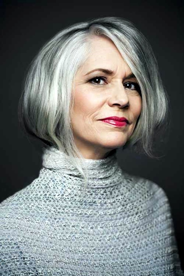 Short Hairstyles for Older Women (7)