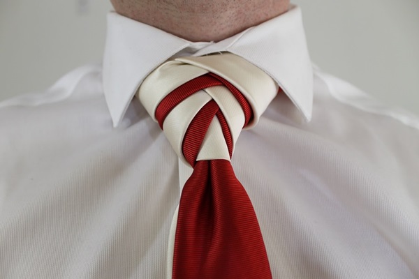 Ways to Tie a Necktie (2)