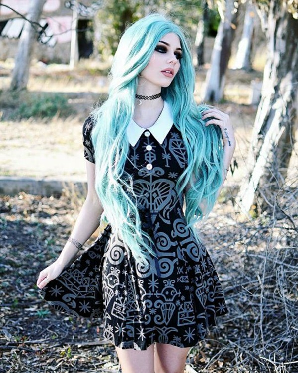 Emo Style Outfits And Fashion Ideas (17)