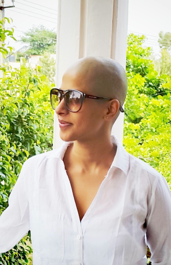 beautiful-bald-women-styles0071