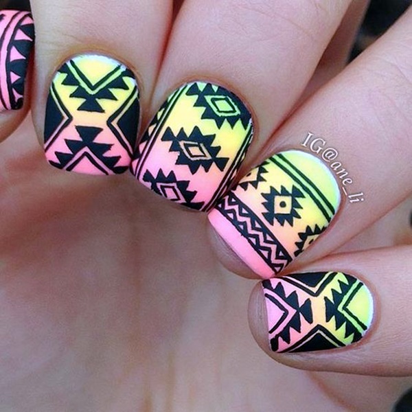 beautiful-tribal-nails-art-4