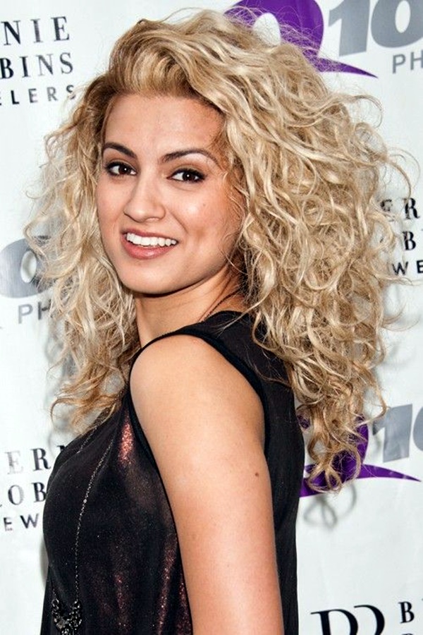 curly-hair-styles-for-long-hair-24