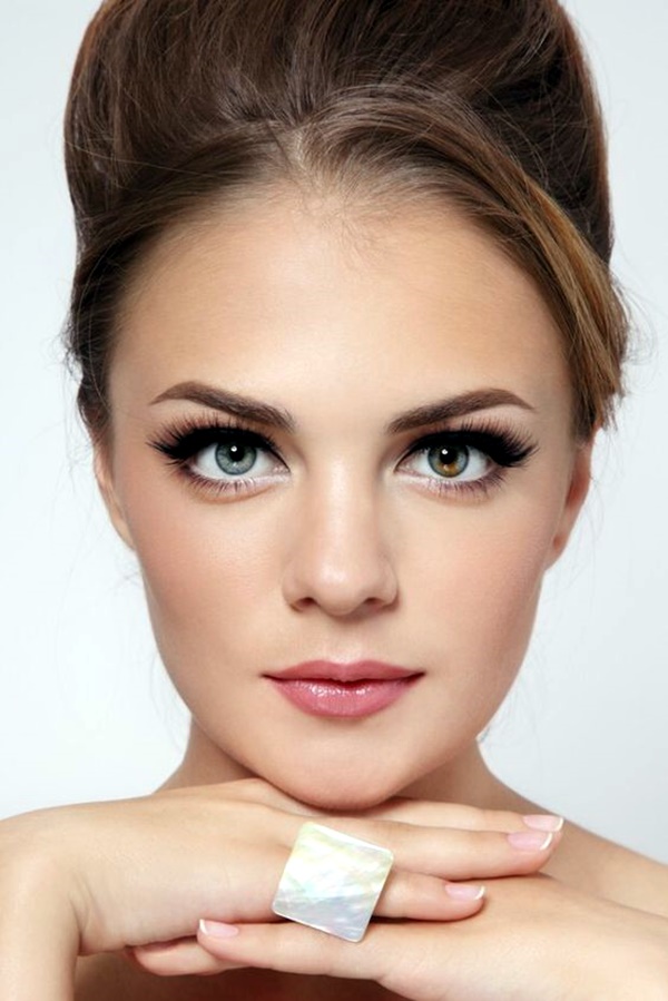 hooded-eye-makeup-tips-and-tutorial-10