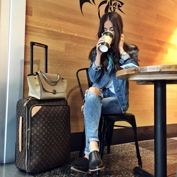 airport-fashion-outfits-to-travel-in-style-2