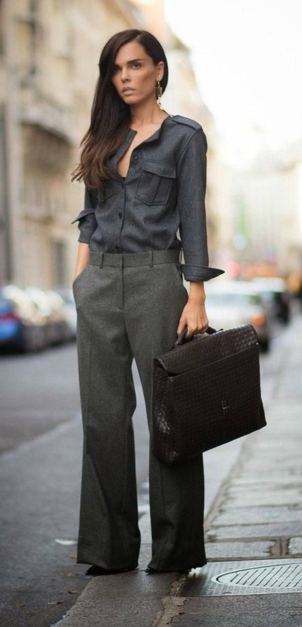 Casual-Work-Outfits-For-Women-In-Their-40s