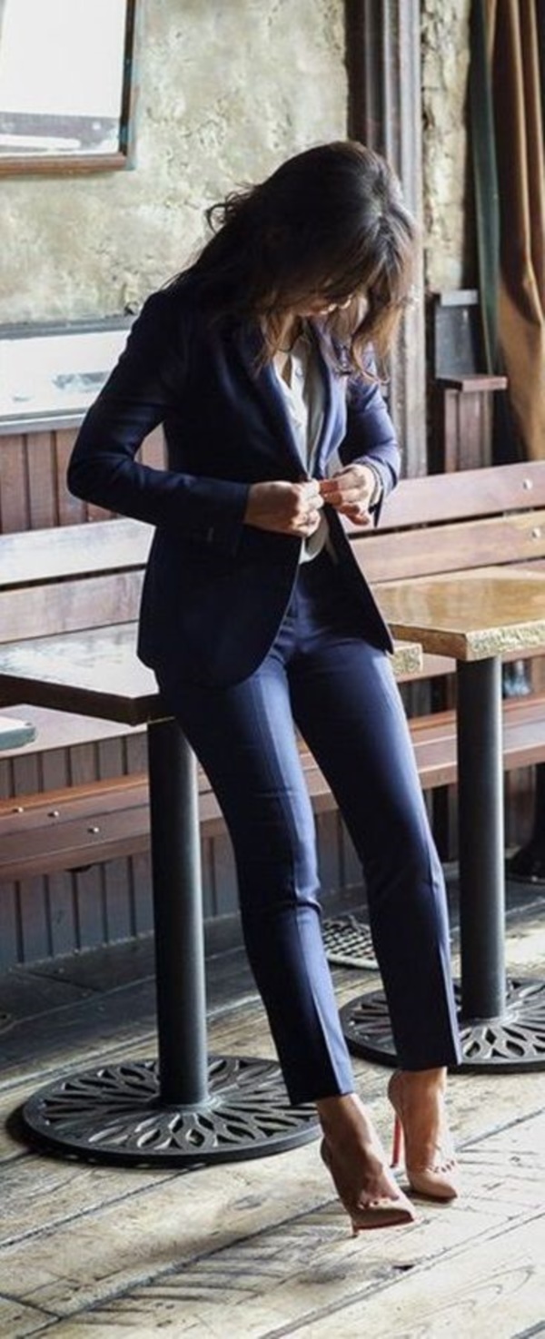 non-boring-blazer-outfits-for-work