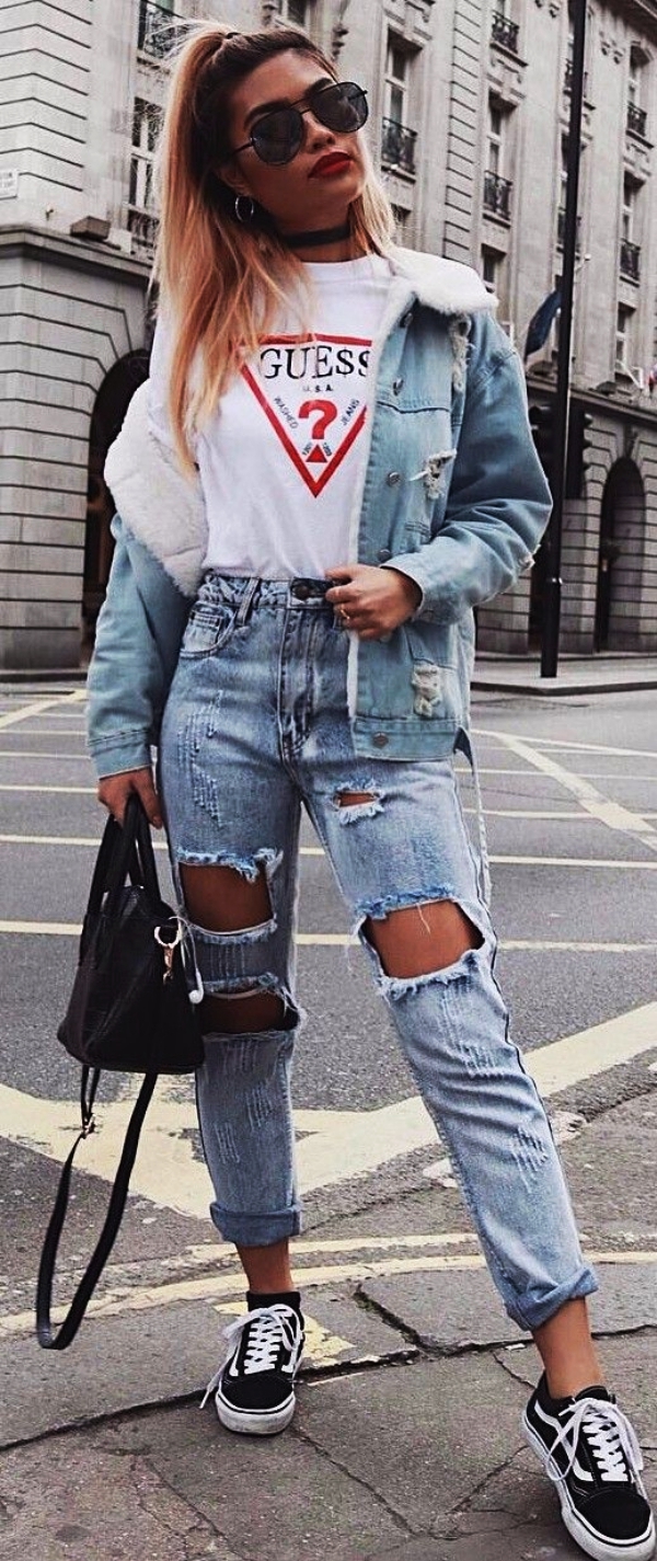 Stylish Looks with your Basic Blue Denim