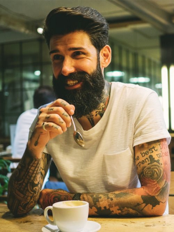 Hairstyles-For-Men-With-Beards