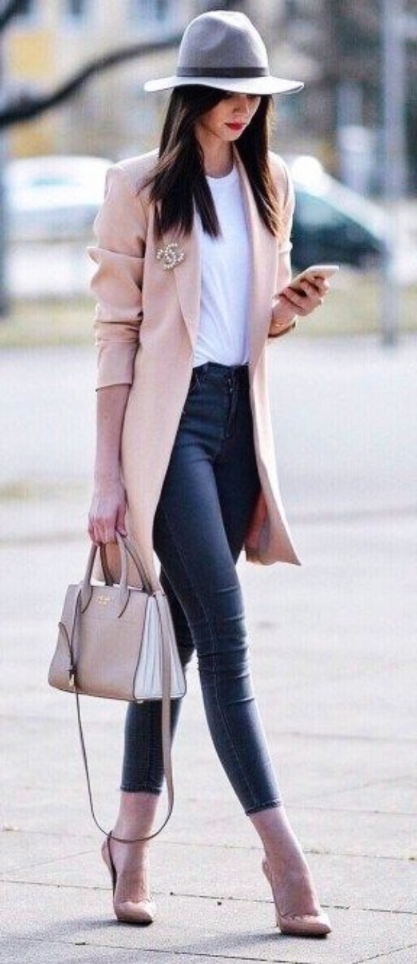 Outfit-Ideas-for-Women-over-35