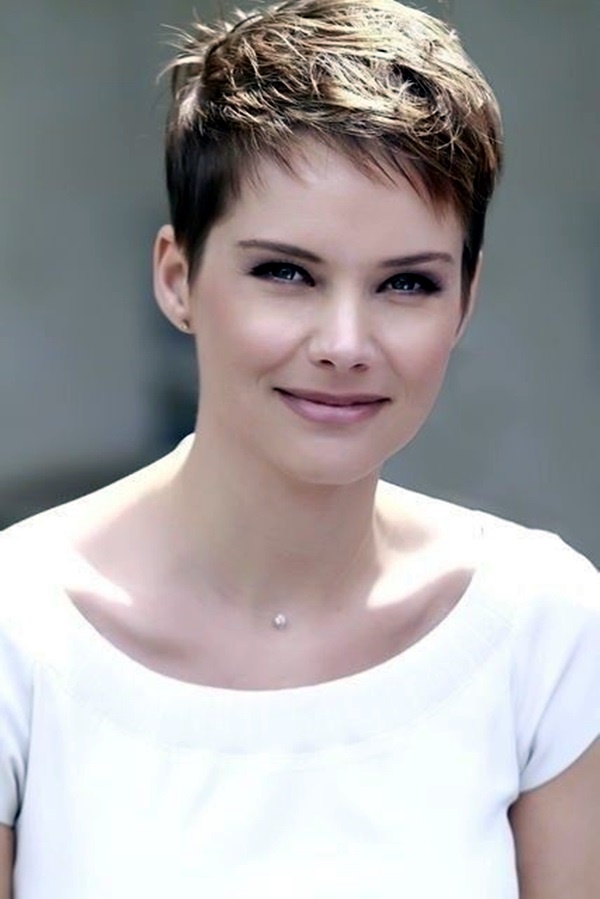 30 Best Short Hairstyles For Thick Hair And Oval Face Fashion Enzyme