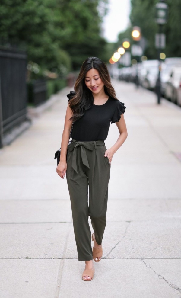 business-casual-outfits-for-women-in-their-30s