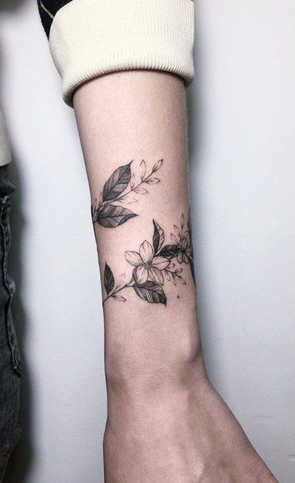 35 Unique Wrist Bracelet and Band Tattoos to Try - Fashion Enzyme