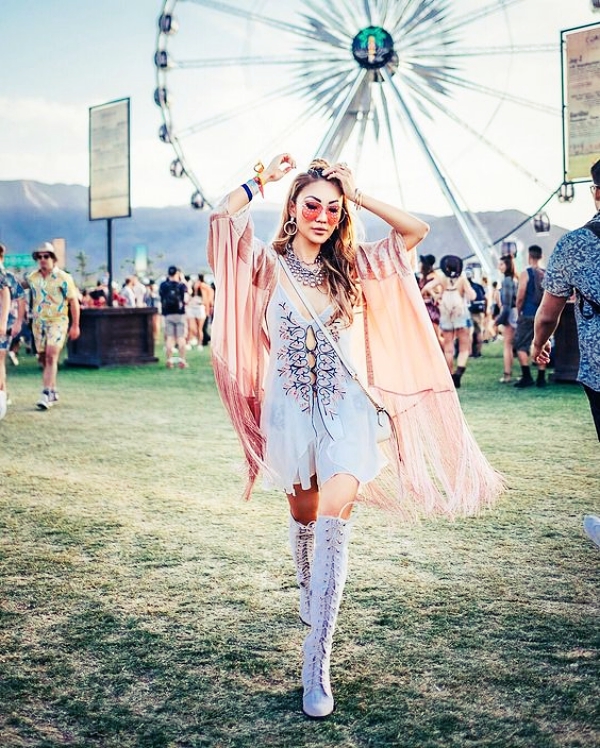 Festive-Coachella-Outfits-Ideas-to-Copy