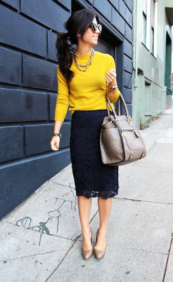 Casual Summer Work Outfits for Professionals