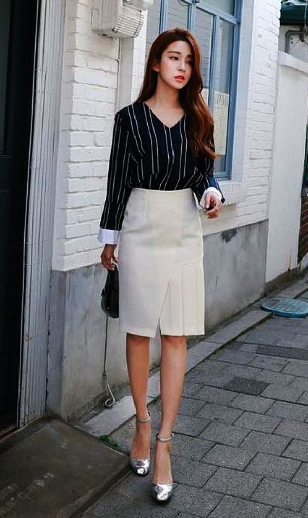Casual Summer Work Outfits for Professionals