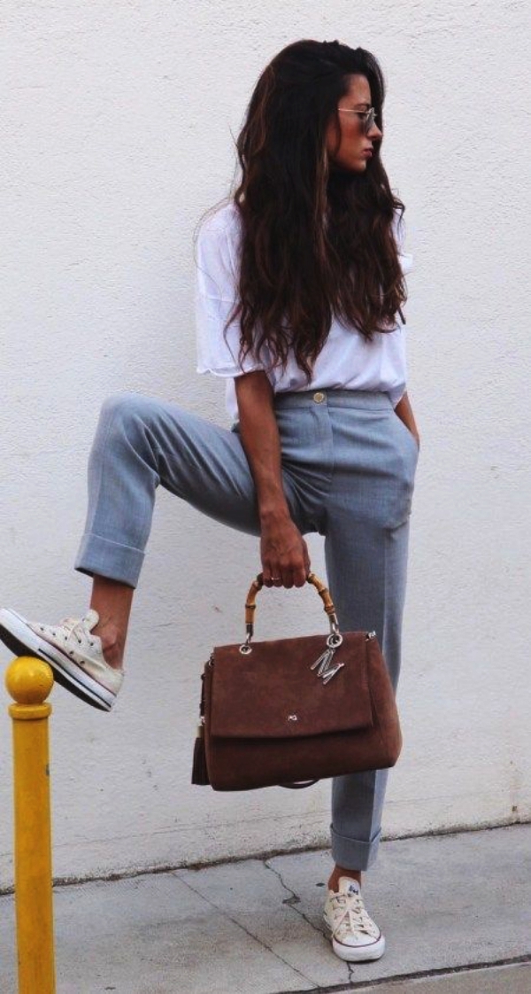 Casual Summer Work Outfits for Professionals