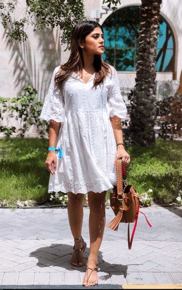 
Chic-Sundresses-for-Women-to-wear-this-Summer