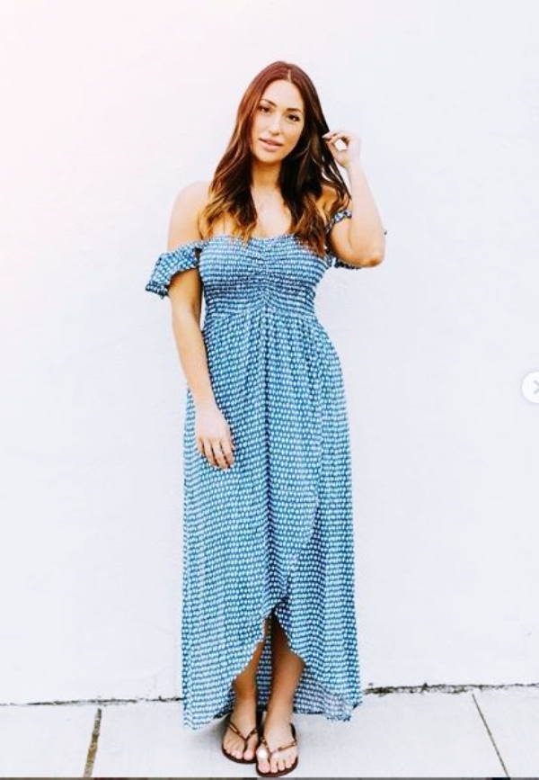 Chic-Sundresses-for-Women-to-wear-this-Summer