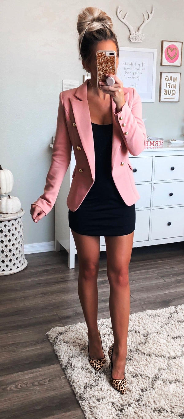 Non-Boring Work Outfits Ideas for Career Women