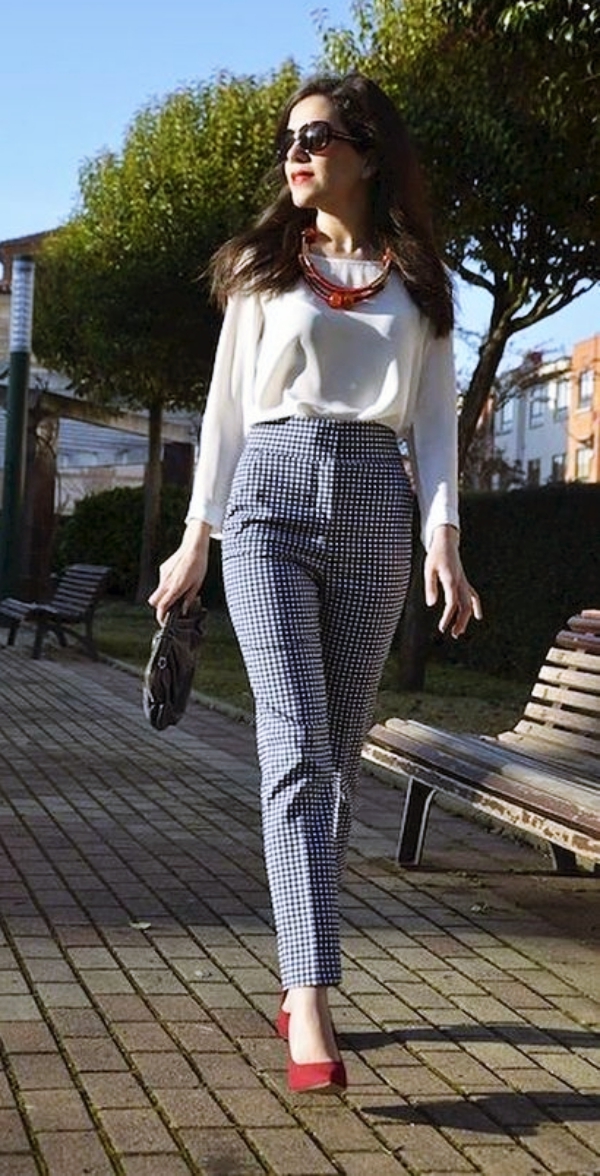 Catchy-Formal-Trouser-Attires-for-Working-Women