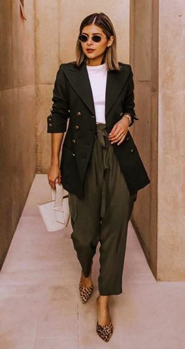Catchy-Formal-Trouser-Attires-for-Working-Women