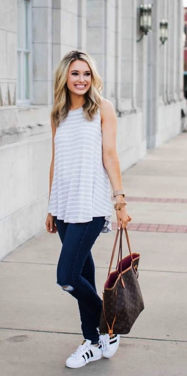 Casual Summer Outfits with Sneakers