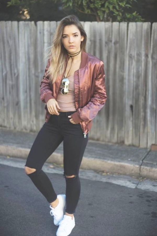 Casual Summer Outfits with Sneakers