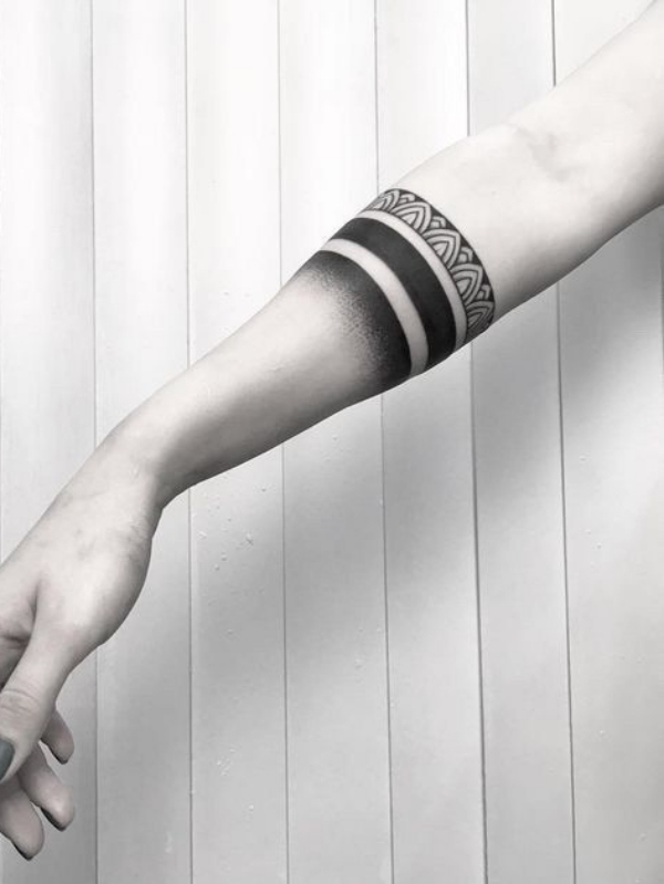 Perfect-Armband-Tattoo-Designs-for-Men-and-Women