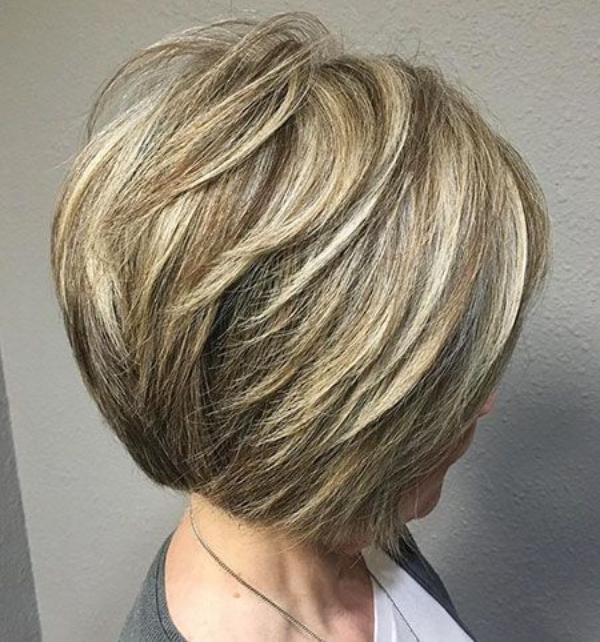 Charming Short Hairstyles for Older Women Over 60