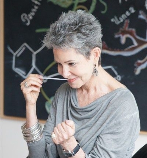 Charming Short Hairstyles for Older Women Over 60