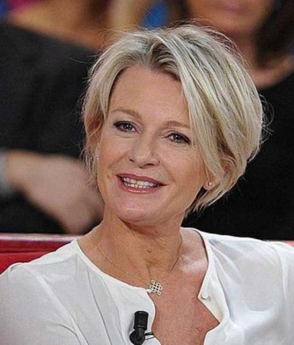 Charming Short Hairstyles for Older Women Over 60