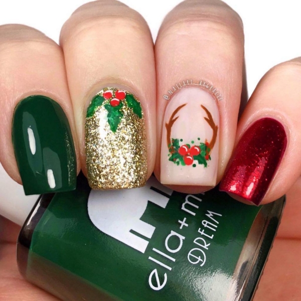 Pretty Winter and Christmas Nails Art Designs