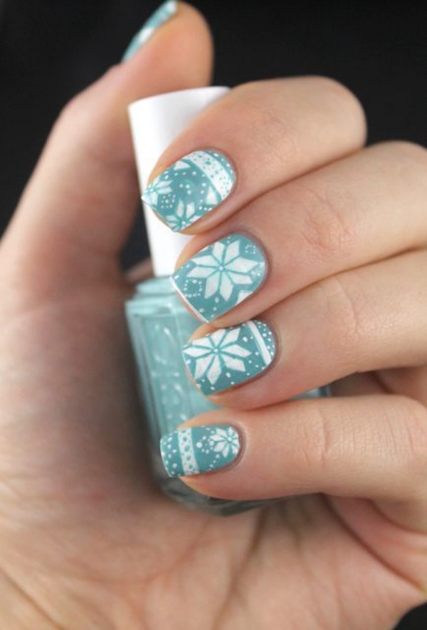 Pretty Winter and Christmas Nails Art Designs