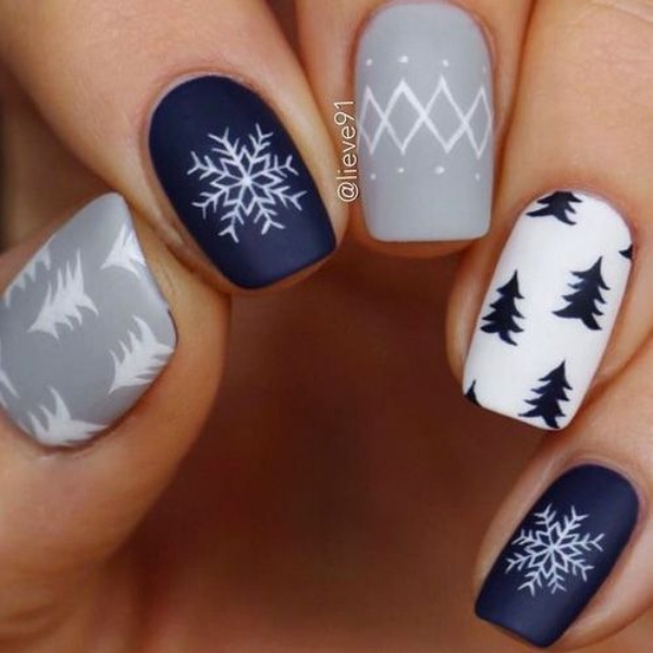 Pretty Winter and Christmas Nails Art Designs