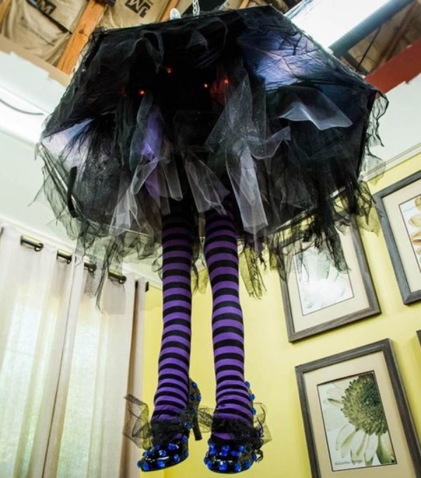 Spooky Indoor Halloween Decoration Ideas