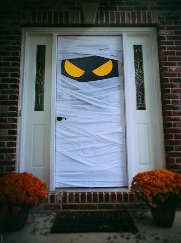 Spooky Indoor Halloween Decoration Ideas