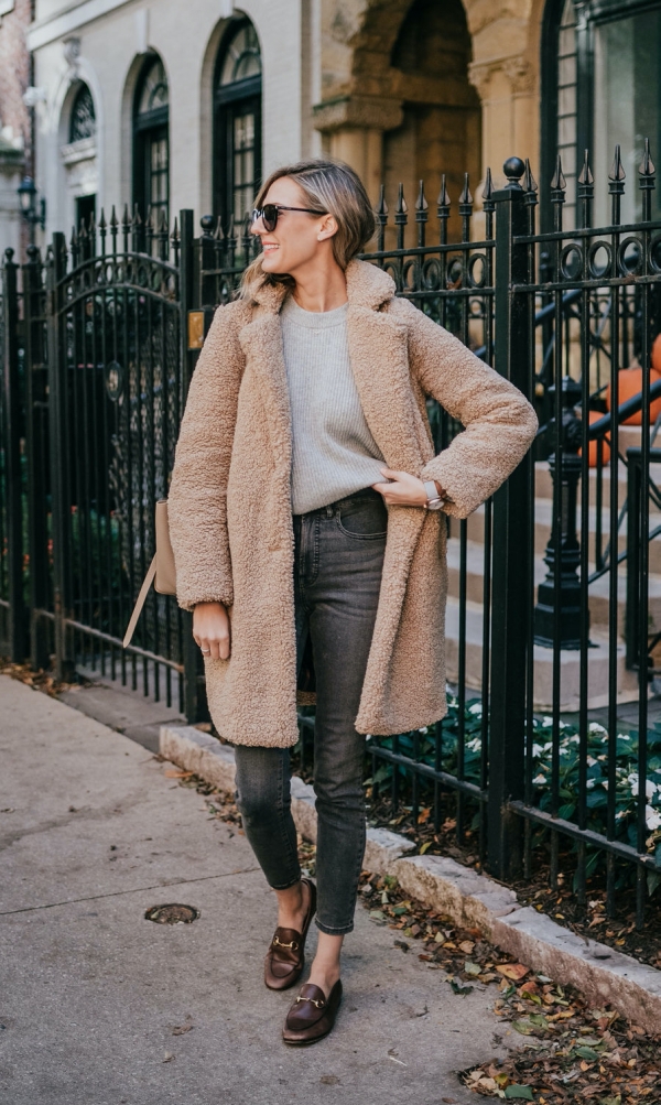 Casual Winter Work Outfits for Professionals